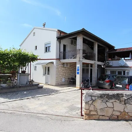Guest house And Eva Rovinj