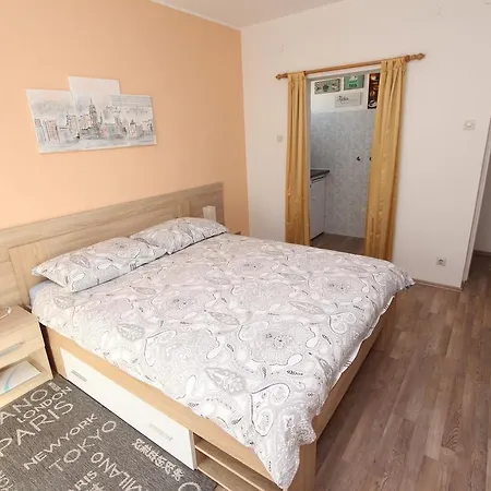 Guest house And Eva Rovinj