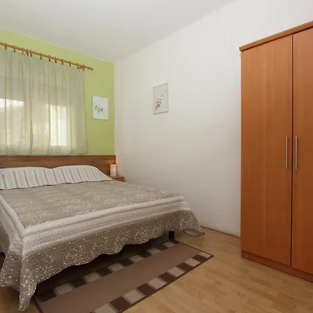 Guest house And Eva 3*